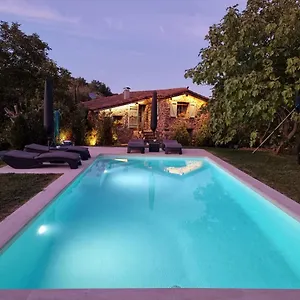 Chalet La Casita -adults 0nly-, Santa Pau