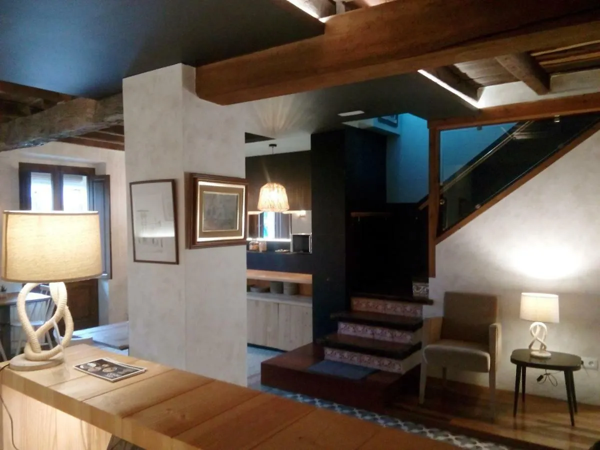 ** Hotel Can Mencio - Placa Major Santa Pau Spain